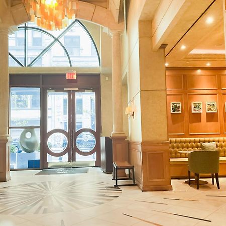 Executive Hotel Le Soleil New York Exterior photo