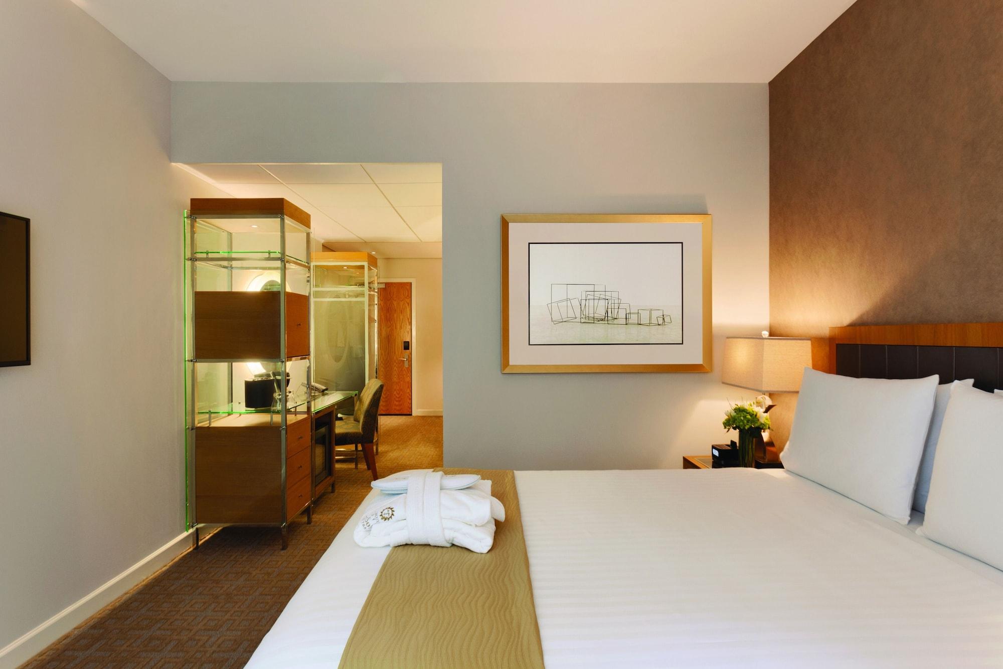 Executive Hotel Le Soleil New York Exterior photo
