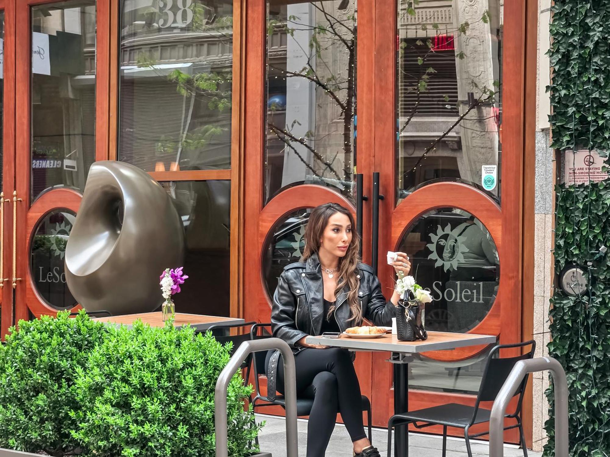 Executive Hotel Le Soleil New York Exterior photo