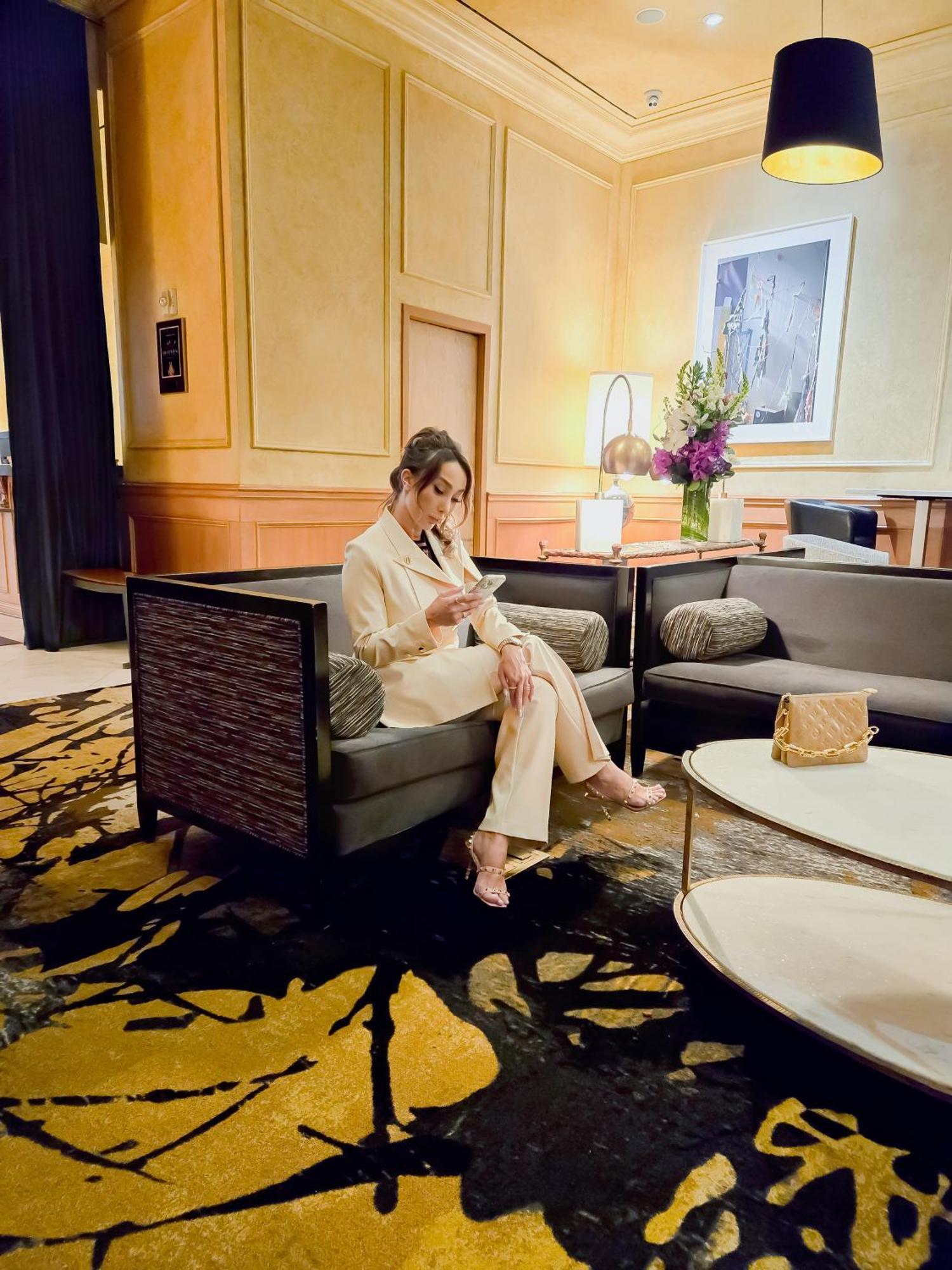 Executive Hotel Le Soleil New York Exterior photo
