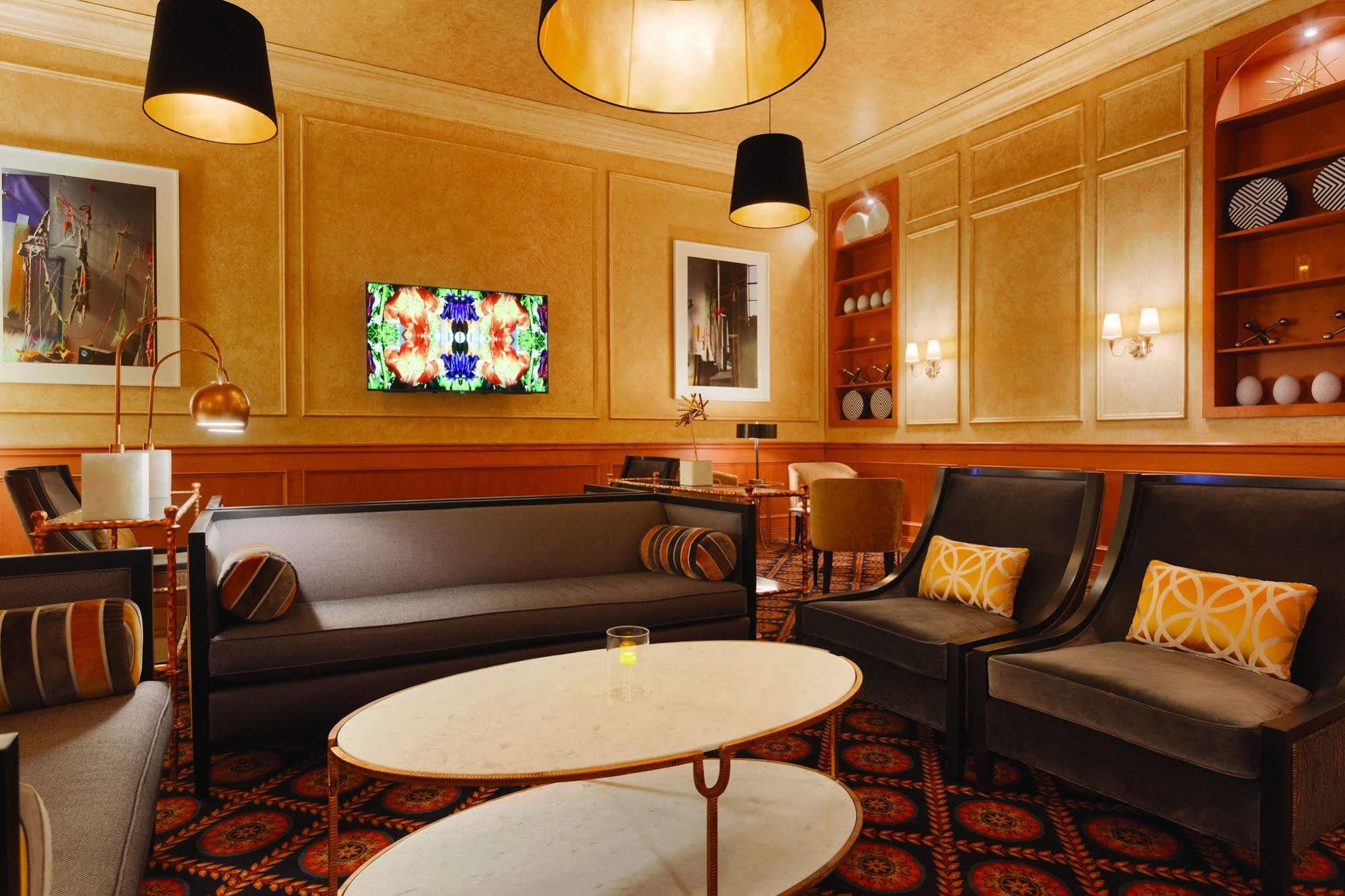 Executive Hotel Le Soleil New York Exterior photo