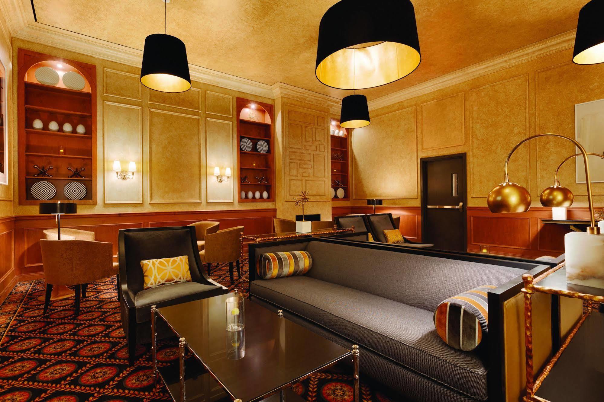 Executive Hotel Le Soleil New York Exterior photo